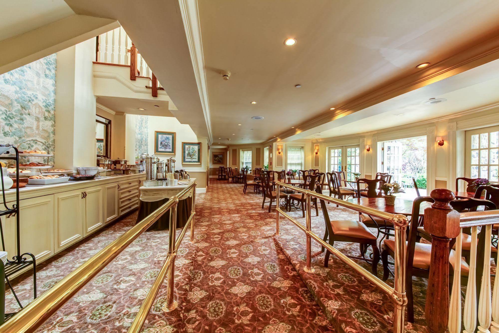 The Olde Mill Inn Basking Ridge Exterior foto
