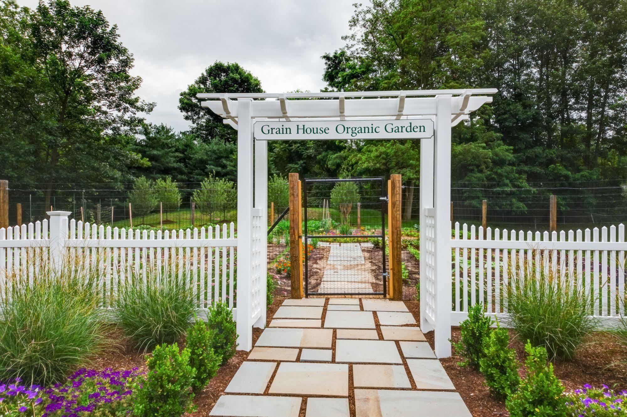 The Olde Mill Inn Basking Ridge Exterior foto